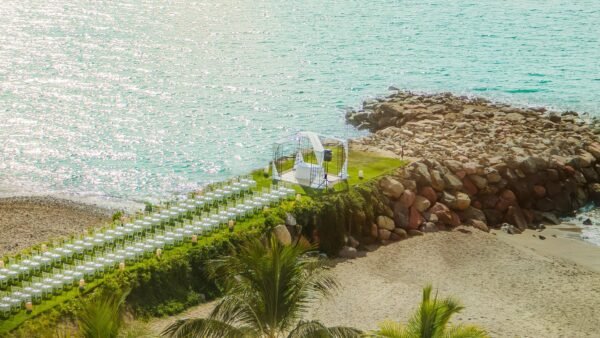SHERATON BUGANVILIAS - PAQUETE: Vestido Inlcuido - Imagen 4